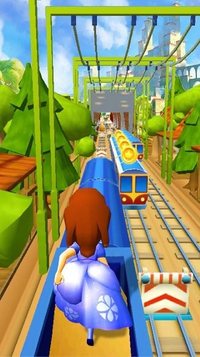 小公主苏菲亚地铁跑酷游戏