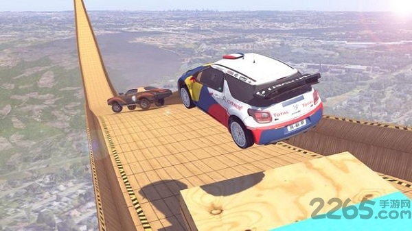 巨型坡道汽车驾驶特技游戏 巨型坡道汽车驾驶特技最新版下载